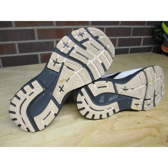 Brooks Womens Adrenaline GTS 22 1203531B035 Gray Running Shoes Sneakers 9 B - Picture 16 of 16